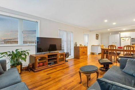 Photo of property in 22 Peter Buck Road, New Windsor, Auckland, 0600