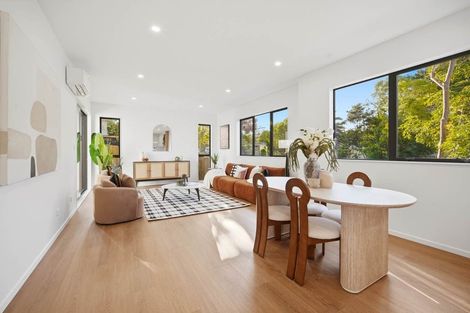 Photo of property in 34a Lavery Place, Sunnynook, Auckland, 0632