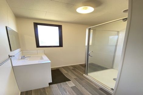 Photo of property in 2/452 Swanson Road, Ranui, Auckland, 0612