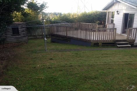 Photo of property in 31 Waimumu Road, Massey, Auckland, 0614