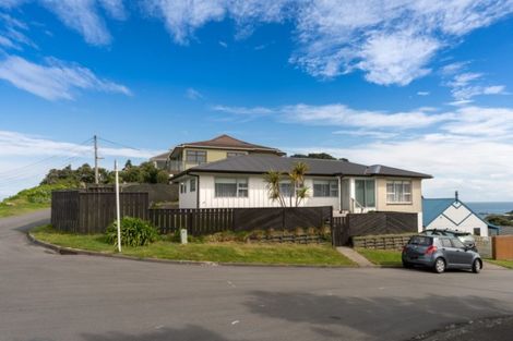 Photo of property in 1 Twomey Grove, Houghton Bay, Wellington, 6023