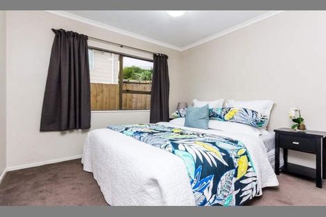 Photo of property in 148 Aviemore Drive, Highland Park, Auckland, 2010