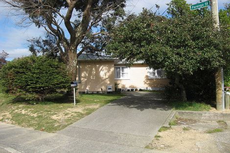 Photo of property in 106 Wood Street, Wainuiomata, Lower Hutt, 5014