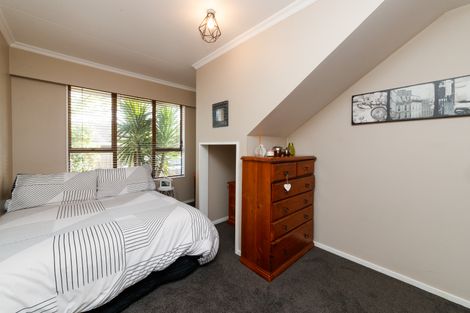 Photo of property in 19 Haast Place, Awapuni, Palmerston North, 4412