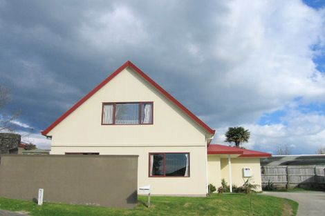 Photo of property in 1 Smylie Close, Ohauiti, Tauranga, 3112