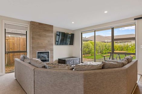 Photo of property in 24 Stevenson Drive, Papamoa, 3118