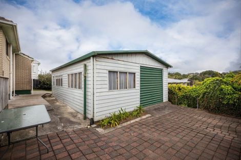 Photo of property in 10 Carey Street, Waitara, 4320
