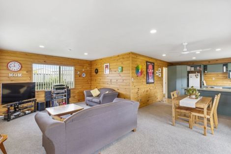 Photo of property in 97h Settlement Road, Papakura, 2110