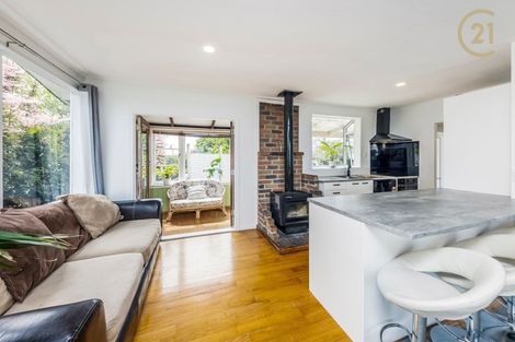 Photo of property in 35 Tairere Crescent, Rosehill, Papakura, 2113