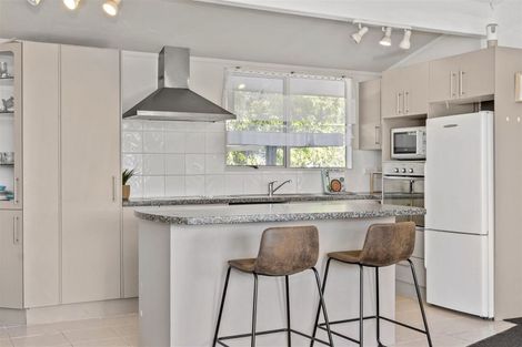 Photo of property in 200 Dickson Road, Papamoa Beach, Papamoa, 3118