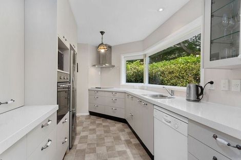 Photo of property in 19 Bowenvale Avenue, Cashmere, Christchurch, 8022