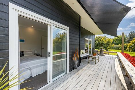 Photo of property in 82 Tikorangi Road, Tikorangi, Waitara, 4383