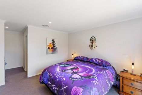 Photo of property in 12 Tamihana Street, Otaki, 5512