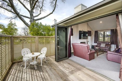 Photo of property in 2 Ranmore Lane, Havelock North, 4130
