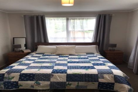 Photo of property in 2/9 Gazelle Avenue, Beach Haven, Auckland, 0626