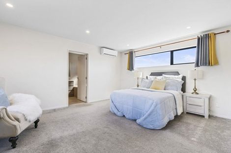 Photo of property in 5a Hemsway Place, Sunnyhills, Auckland, 2010