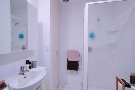 Photo of property in Terrace Heights Apartments, 8c/163 The Terrace, Wellington Central, Wellington, 6011