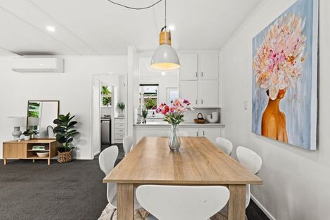 Photo of property in 2/201 Kenilworth Road, Mayfair, Hastings, 4122