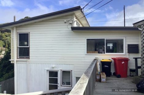 Photo of property in 98a Maupuia Road, Maupuia, Wellington, 6022