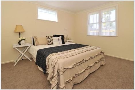 Photo of property in 41 Willis Road, Papakura, 2110