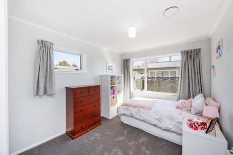 Photo of property in 37 Parkland Crescent, Terrace End, Palmerston North, 4410