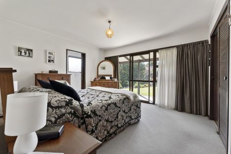 Photo of property in 20 Fairfax Terrace, Frankleigh Park, New Plymouth, 4310