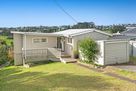Photo of property in 10 Rimu Road, Stanmore Bay, Whangaparaoa, 0932