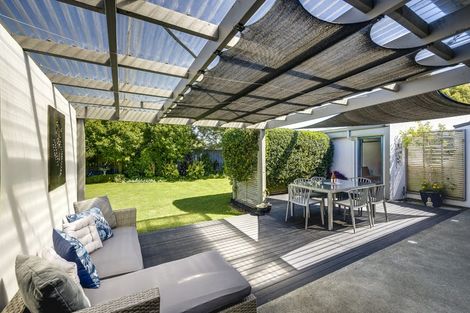 Photo of property in 4 Laurent Place, Greenmeadows, Napier, 4112