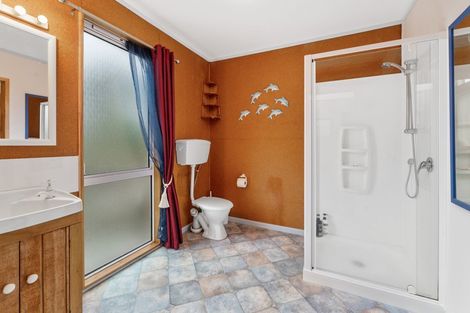 Photo of property in 4 Atua Street, Waikanae Beach, Waikanae, 5036