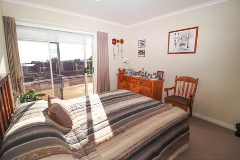 Photo of property in 10 Lockhart Place, Ngarimu Bay, Thames, 3575