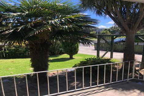 Photo of property in 2/32 Palmers Road, Clendon Park, Auckland, 2103