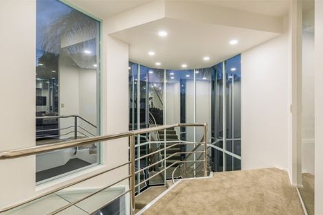 Photo of property in 2/9 The Esplanade, Castor Bay, Auckland, 0620