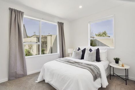 Photo of property in 10 Hossack Close, Belfast, Christchurch, 8051