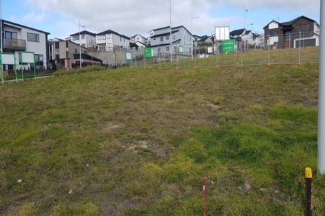 Photo of property in 6 Flotilla Place, Long Bay, Auckland, 0630