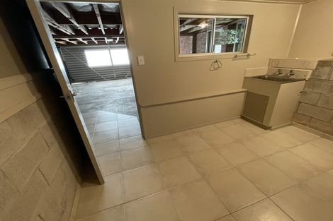 Photo of property in 9 Gilliam Street, New Lynn, Auckland, 0600