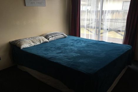 Photo of property in 180 Old Wairoa Road, Papakura, 2110