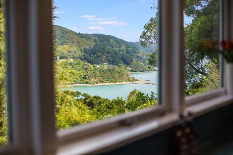 Photo of property in 51 Howard Road, Point Howard, Lower Hutt, 5013