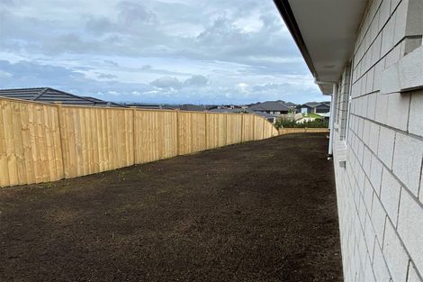 Photo of property in 57 Mclarin Road, Glenbrook, 2681