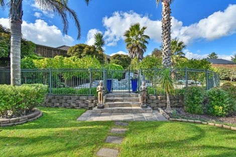 Photo of property in 21 Del Mar Court, Shamrock Park, Auckland, 2016