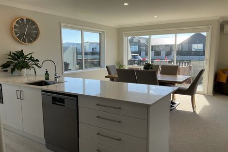 Photo of property in 8 Lion Place, Papamoa, 3118