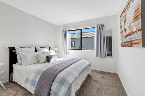 Photo of property in 4 William Bayes Place, Red Beach, 0932