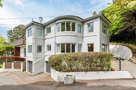 Photo of property in 13b Kim Street, Khandallah, Wellington, 6035