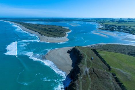 Photo of property in 10 Neva Street, Fortrose, Invercargill, 9875