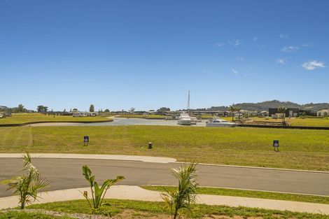 Photo of property in 9 Awatea Drive, Whitianga, 3510