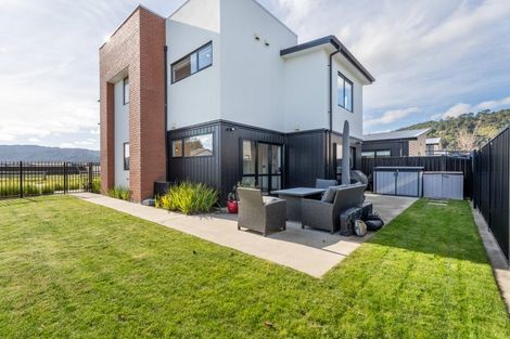 Photo of property in 38 Mawai Hakona Drive, Wallaceville, Upper Hutt, 5018