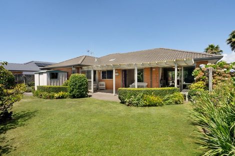 Photo of property in 19 Amery Place, Papamoa Beach, Papamoa, 3118