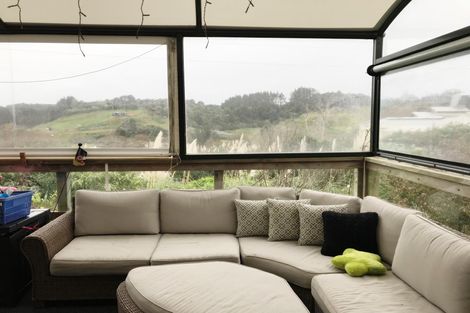 Photo of property in 19 Trillick Place, Tuakau, 2121