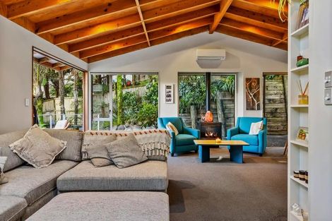 Photo of property in 184 Huia Road, Titirangi, Auckland, 0604