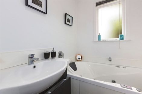 Photo of property in 129 Conclusion Street, Ascot Park, Porirua, 5024