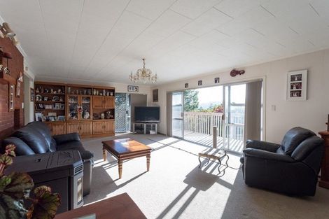 Photo of property in 58 Burns Lane, Kumeu, 0892